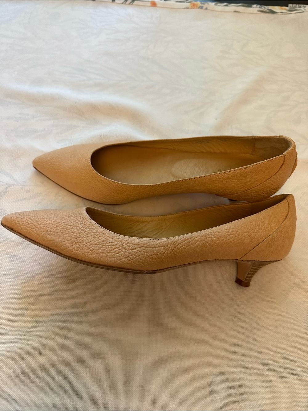LLOYD Germany Women’s Lether Pump slip on pointed toe baige solid heel 8M EU 38 - Picture 4 of 7